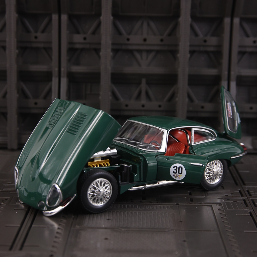1: 24-calowy model samochodu J – Car Care recenzja i cena