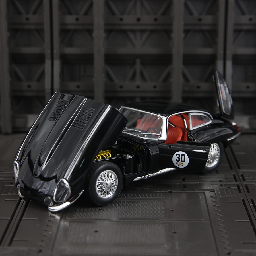 1: 24-calowy model samochodu J – Car Care recenzja i cena